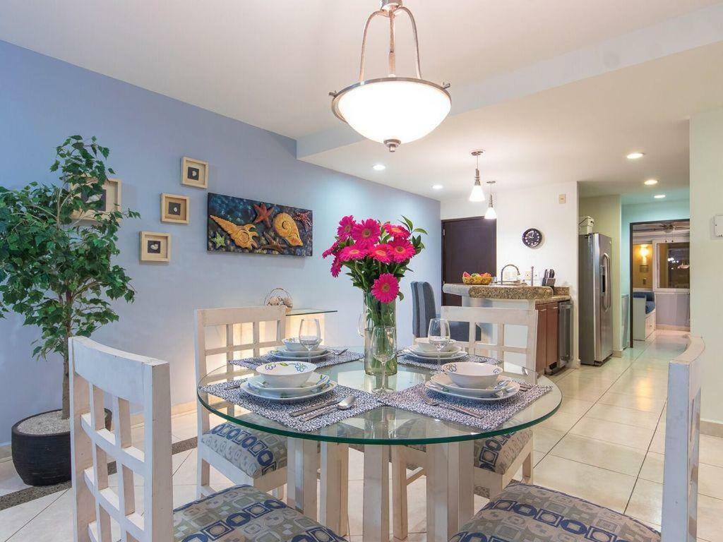 Breathtaking Villa Magna Beachfront Condo, 3 Bedrooms Sleeps 6 Nuevo Vallarta Eksteriør bilde