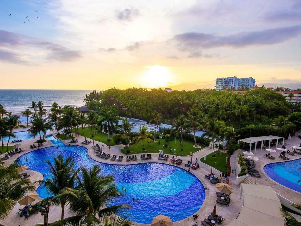 Breathtaking Villa Magna Beachfront Condo, 3 Bedrooms Sleeps 6 Nuevo Vallarta Eksteriør bilde